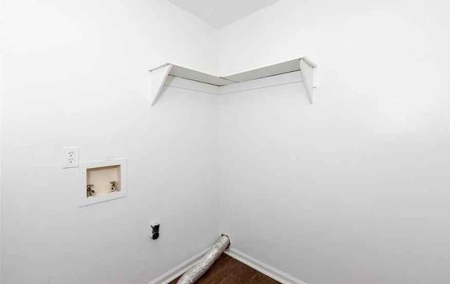 w/d hookup - 1704 12th Pl S