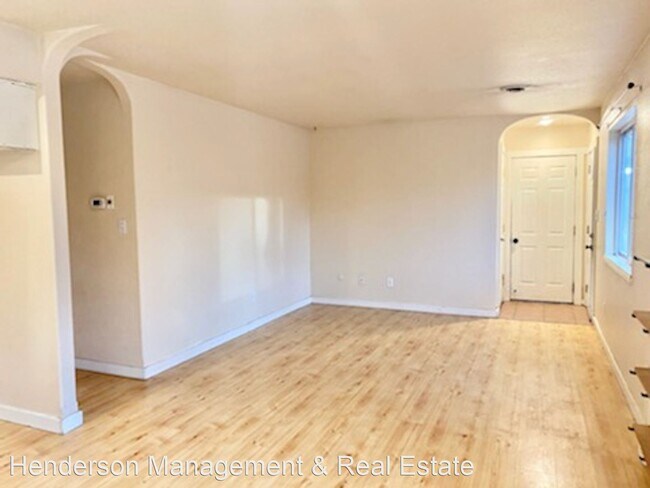 Primary Photo - 2 br, 1 bath House - 818 Tracey Pkwy