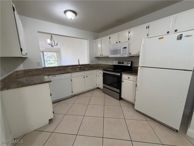 Building Photo - 1392 Churchill Cir