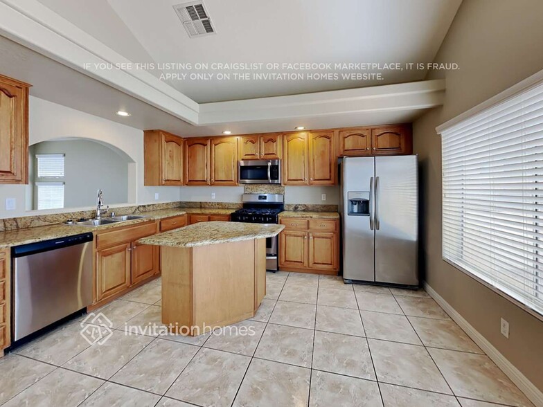 Building Photo - 8923 Dove Cove Dr