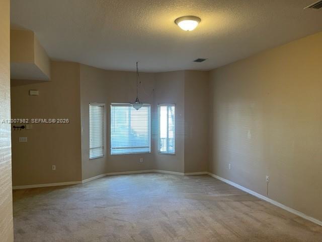 Building Photo - 2424 SE 19th Ct