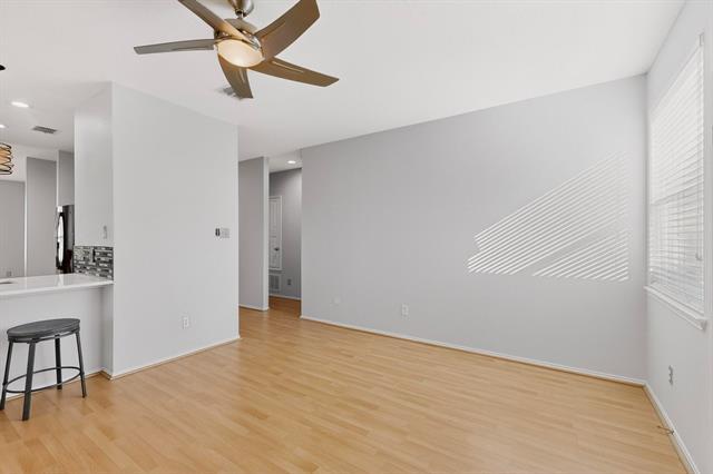 Building Photo - 1538 Oakmont Dr