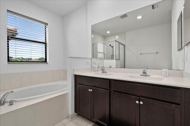 Building Photo - 6021 Night Heron Ct