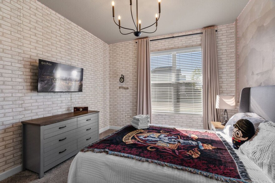 Building Photo - 9009 Play Through Dr