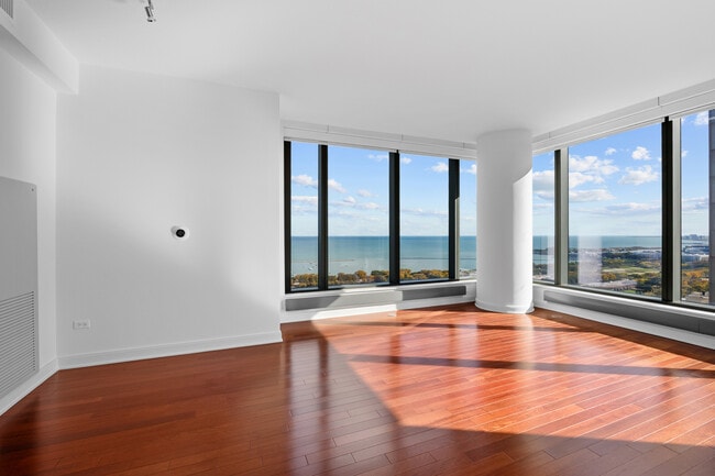 Building Photo - 60 E Monroe St