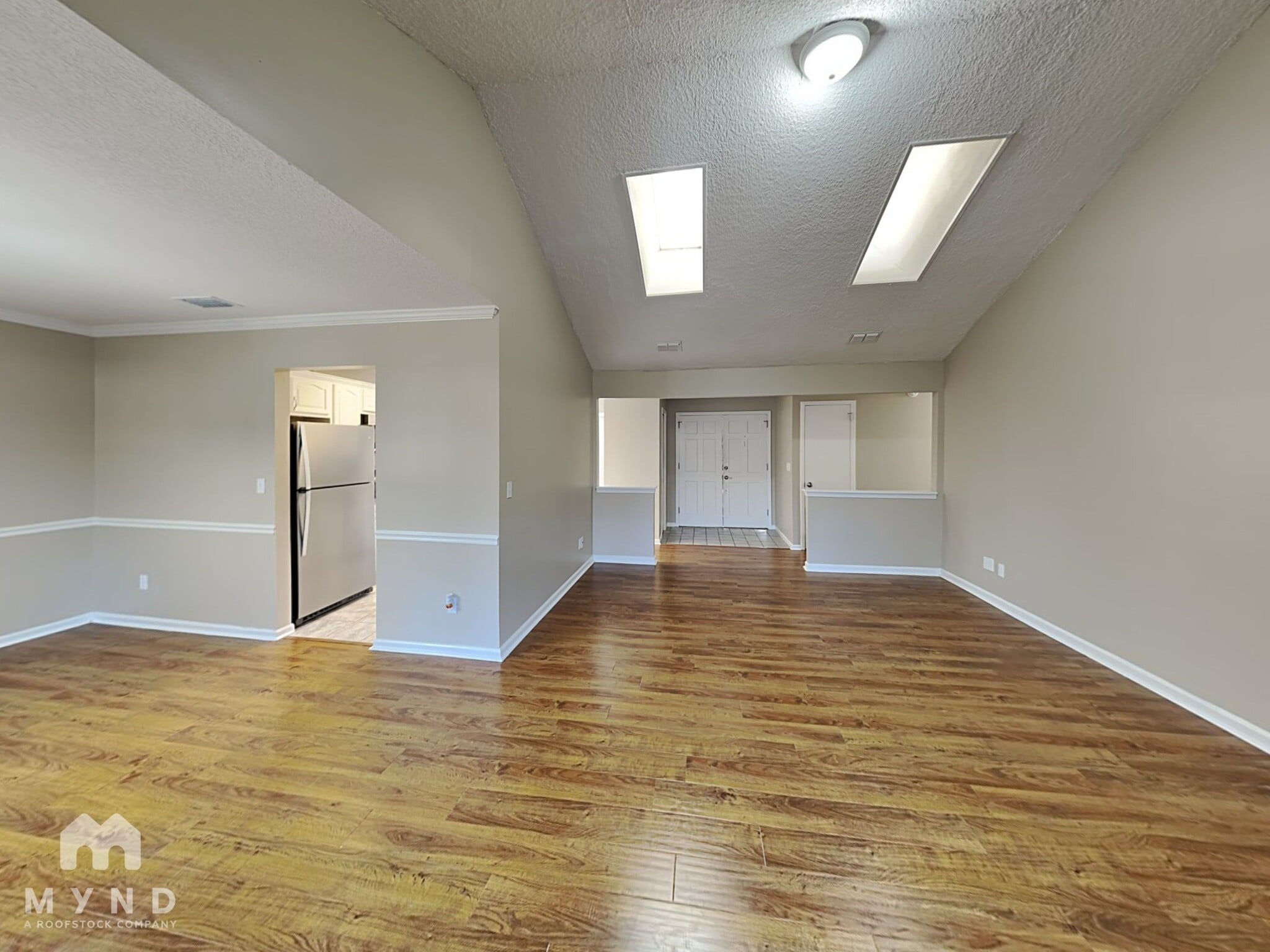 Building Photo - 3315 Blackfoot Trail S