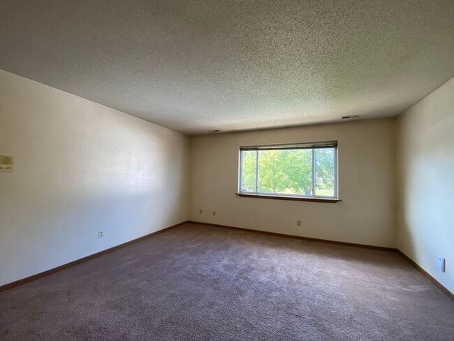 Building Photo - $995 | 2 Bedroom, 1 Bathroom Apartment | Pet Friendly* | Available for August 1st, 2026 Move In!