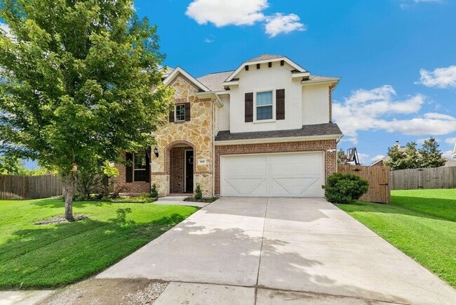 Primary Photo - 5601 Fremont Dr