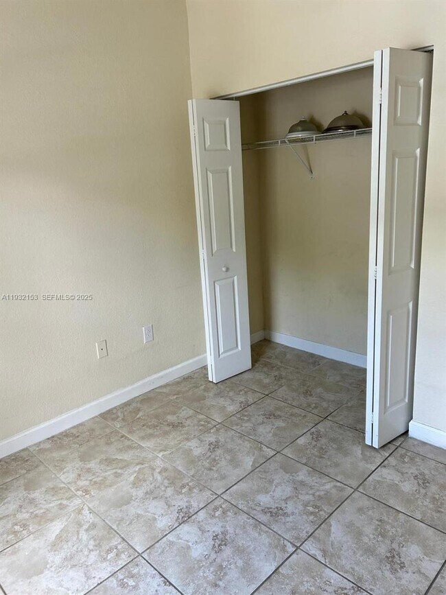 Building Photo - 9360 SW 170th Passage