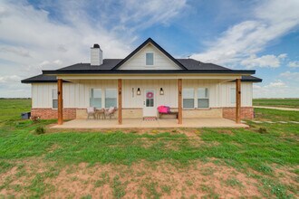 Building Photo - 9012 N County Rd 2700
