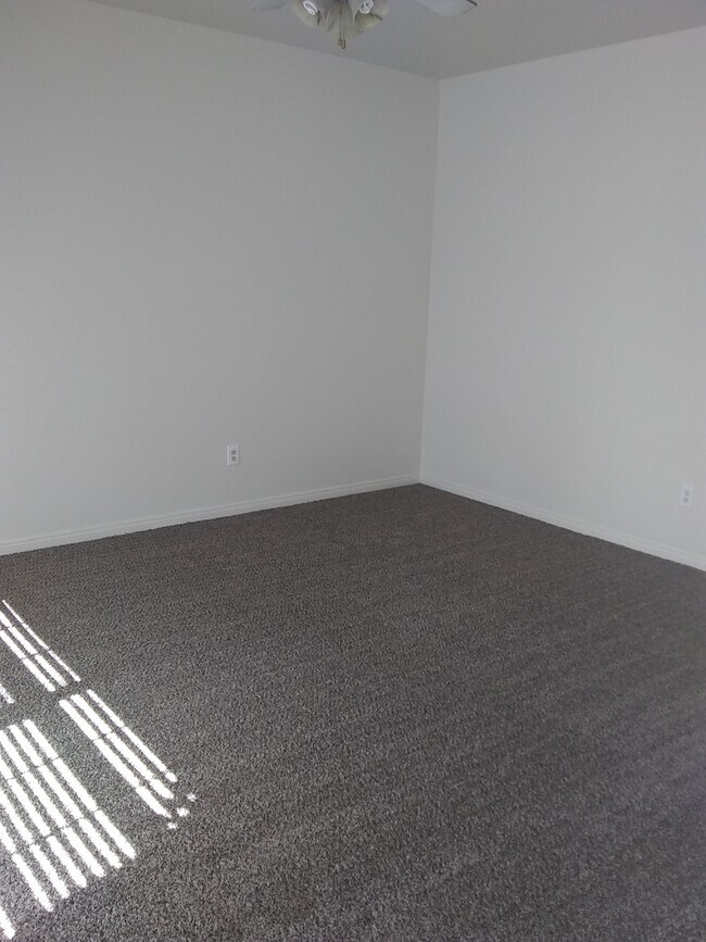 Building Photo - PRE-LEASE OPPORTUNITY – Downtown Living at Its Best