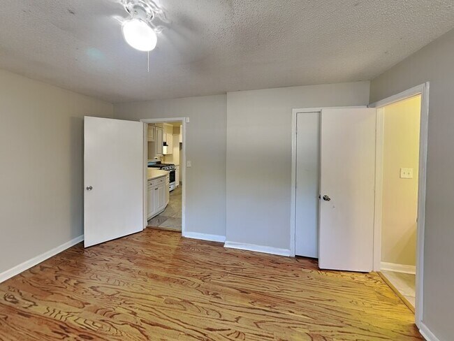 Building Photo - 5040 Sea Isle Rd