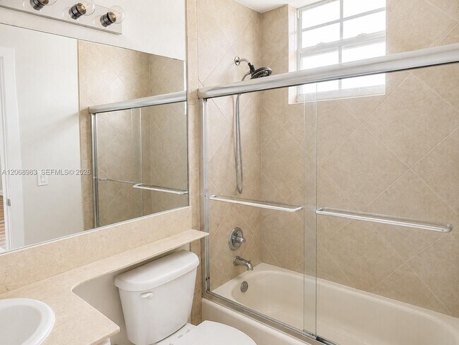 Building Photo - 2069 S Ocean Dr