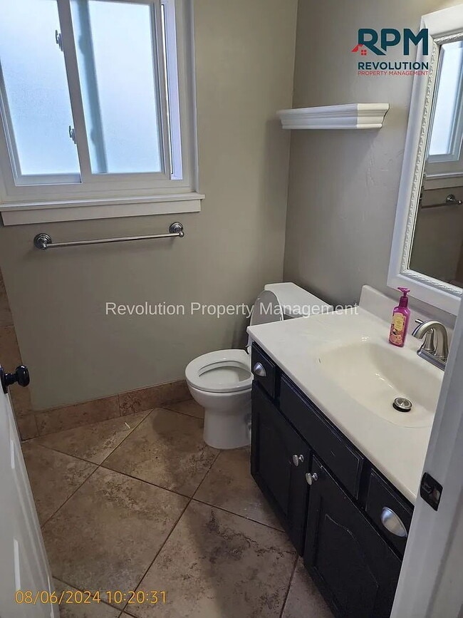 Building Photo - Charming 4-Bed Kaysville Home