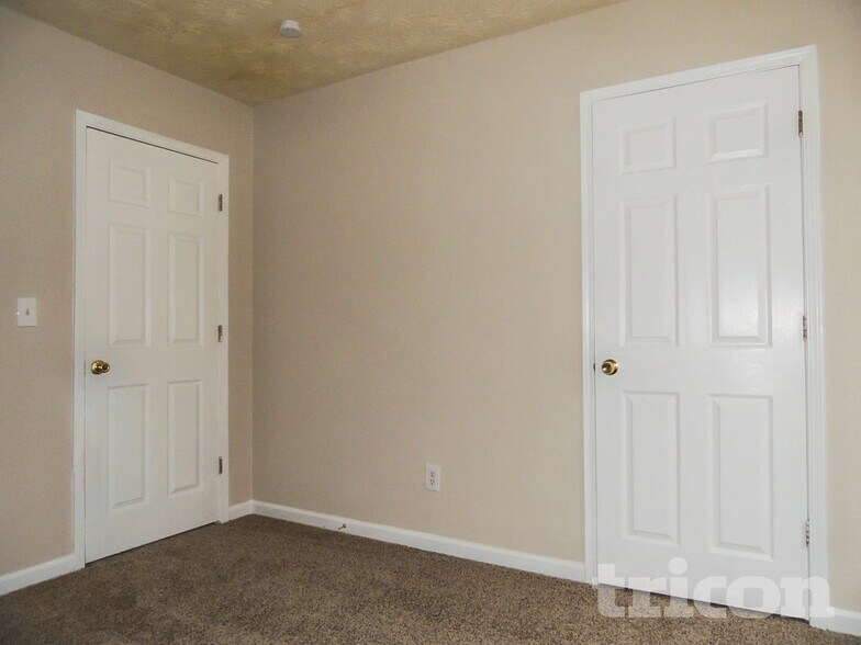 Building Photo - 4193 Macduff Dr