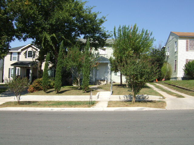 Building Photo - 513 Eleanor Ave