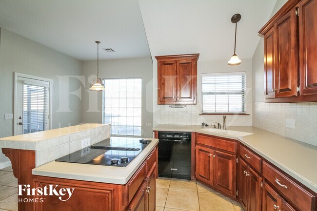 Building Photo - 3113 Highland Glen