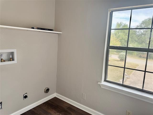 Building Photo - 213 Siesta Ct