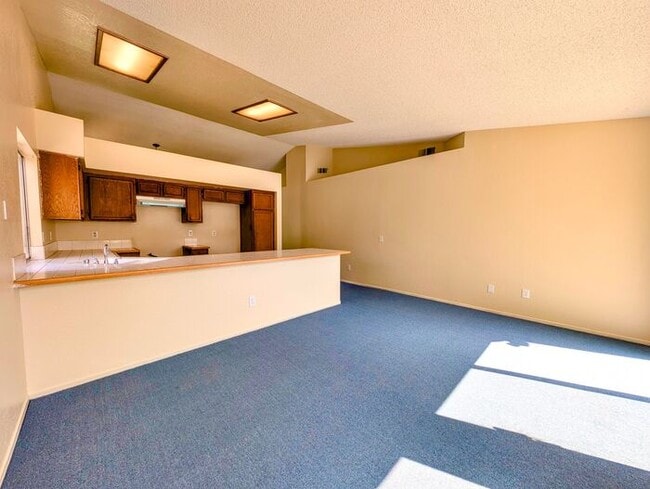 Building Photo - 3 Bedrooms Near the University in the Cimmeron District on Rosarita Street