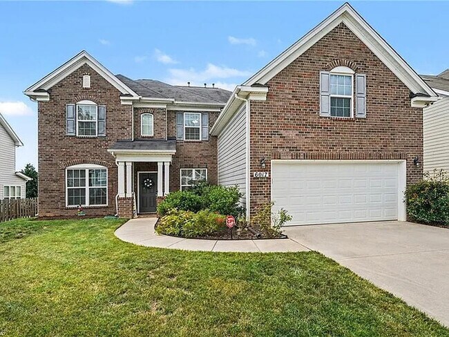 Building Photo - Lease to Own
