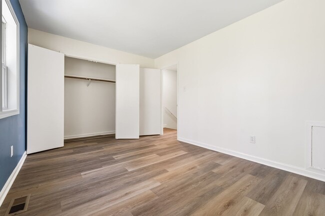 Building Photo - 2509 Stadium Dr