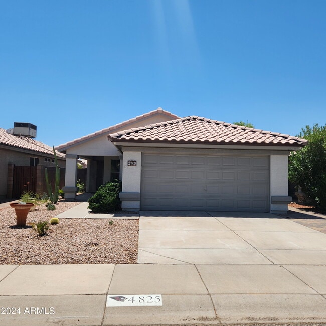 Building Photo - 4825 W Piute Ave