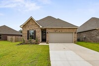 Building Photo - GREAT LOCATION IN CYPRESS GATES COMMUNITY