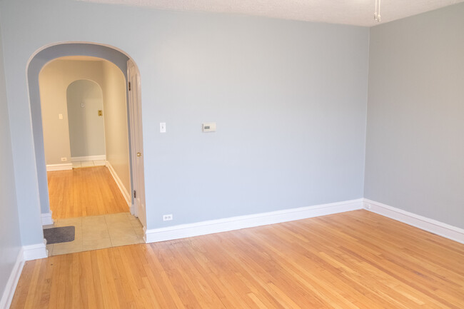 Building Photo - 5445 W 64th St