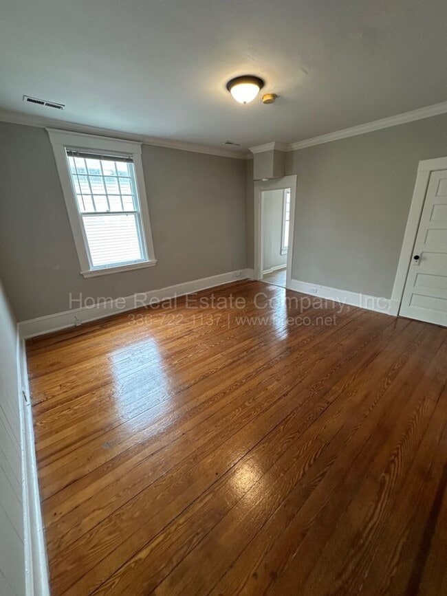 Building Photo - 1428 Glade St NW