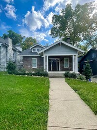 Building Photo - 1509 Ashwood Ave