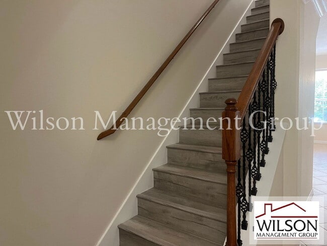 Building Photo - 4935 Luge Ln