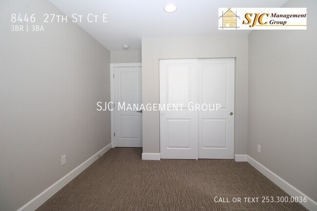 Building Photo - 8446 27th St Ct E