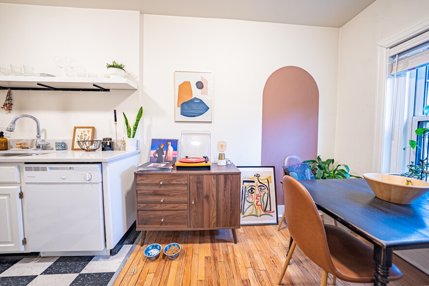 Building Photo - 4201 Locust St