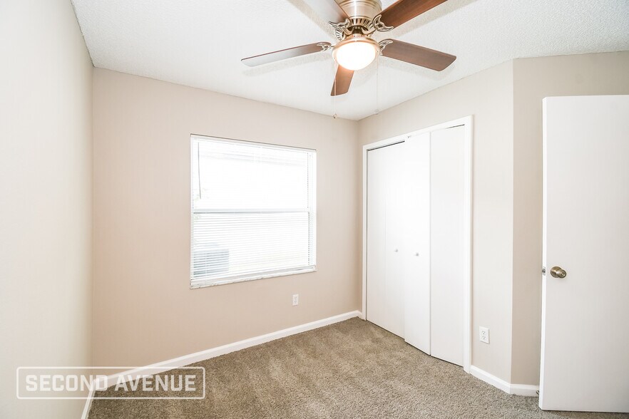 Building Photo - 6114 Delmar Pl