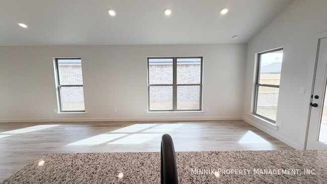 Building Photo - 7213 7th St