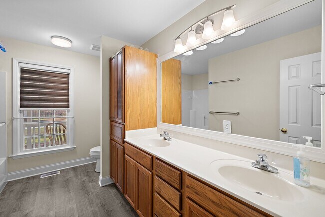 Building Photo - **Beautiful 4/2.5 Franklinton Home with Fenced In Yard**