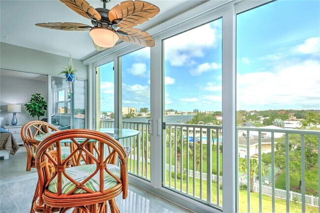 Building Photo - 10216 Regal Dr