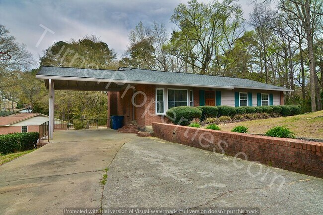 Building Photo - 1747 Holly Hill Dr West Columbia SC 29169