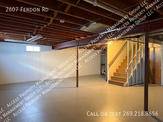 Building Photo - 2607 Ferdon Rd