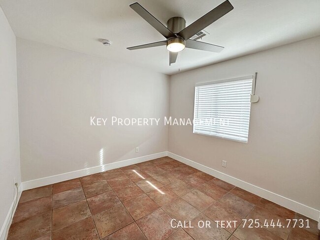 Building Photo - REMODELED 3 BEDROOM SINGLE STORY