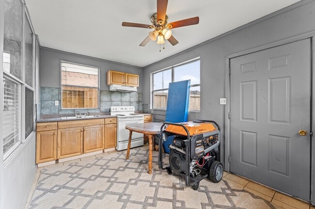 Building Photo - 1631 Mustang Crossing