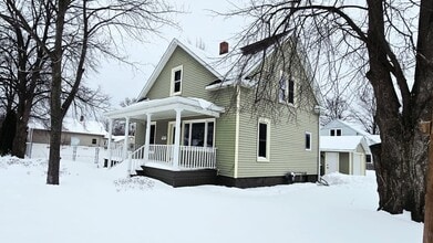 Building Photo - 1310 Baker St