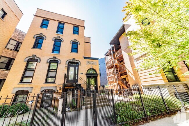 Building Photo - 1912 N Lincoln Ave
