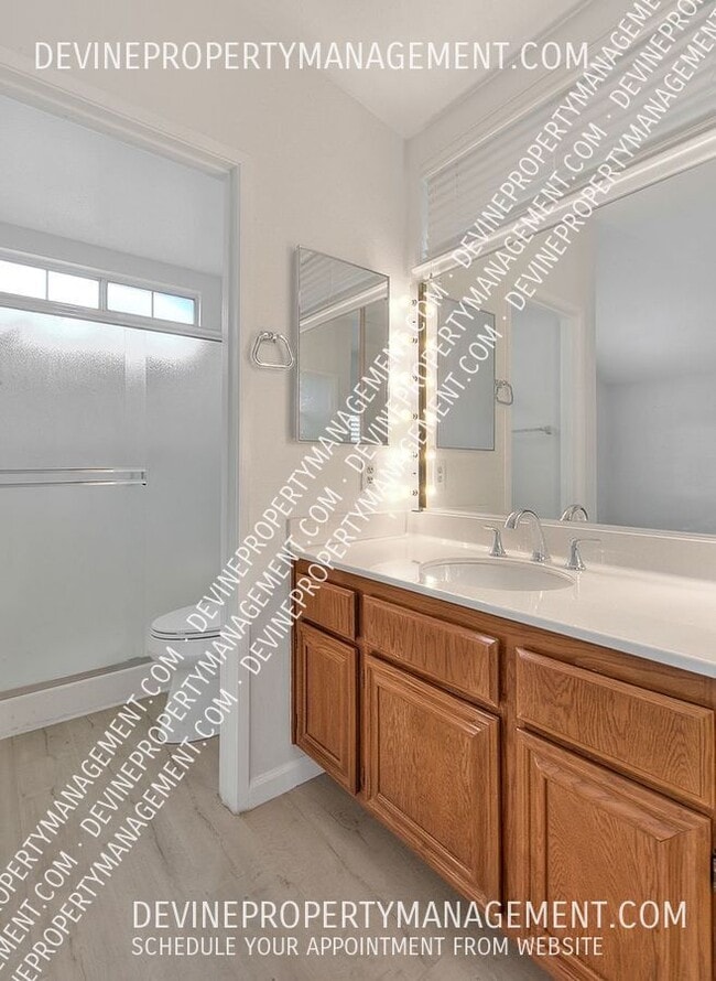 Building Photo - 902 California Privado