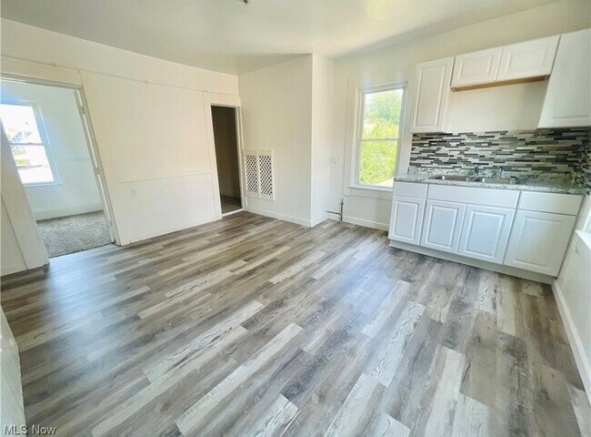 Building Photo - 4002 Robert Ave