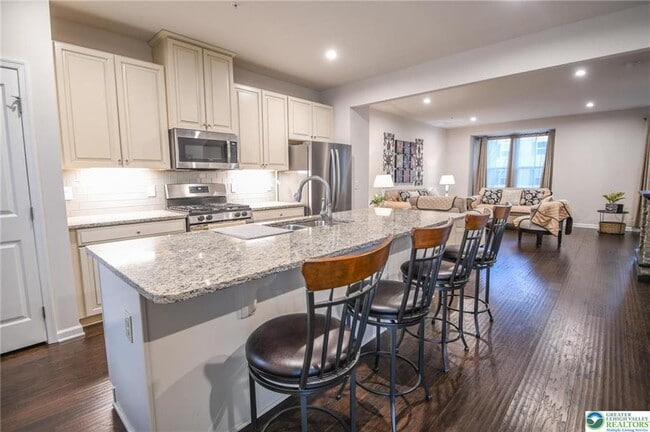 Building Photo - 2396 Cook Dr