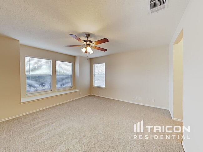 Building Photo - 8115 Thicket Pass