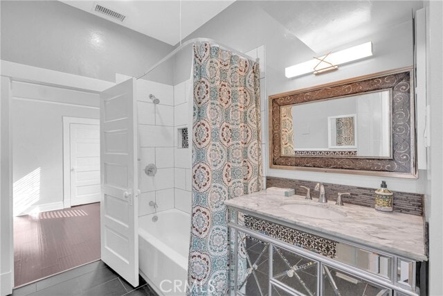 Building Photo - 250 Sonora St