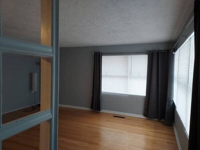 Building Photo - 6511 Ash Pl