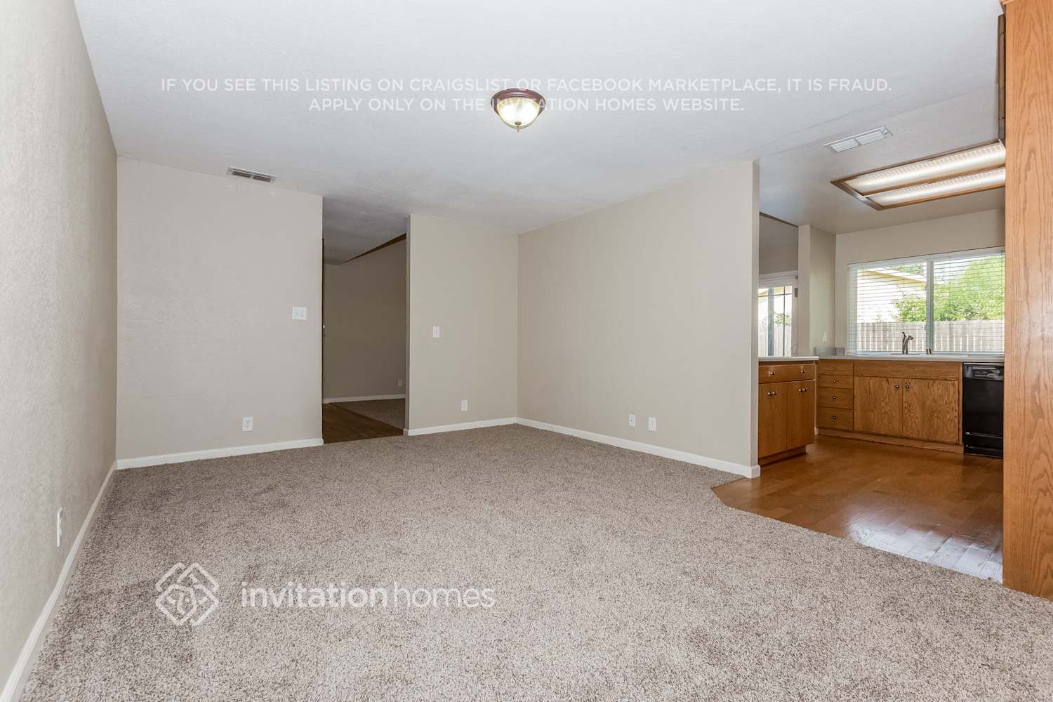Building Photo - 1214 Cresthaven Dr